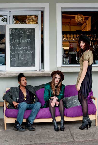 Kahlil, Chloë Munton, Carla Vermaak