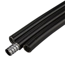 Licuatite™ solar es un tubo metálico flexible de acero galvanizado engargolado de forma helicoidal recubierto de PVC, el cual le confiere protección mecánica y hermética al cableado de instalaciones eléctricas en presencia de líquidos, aceites, ambientes saturados y exposición a rayos ultravioleta.

Temperatura de operación: -40°C a 90°C