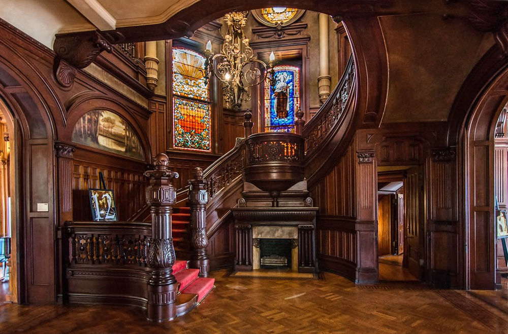 This Historic Texas Mansion Has Survived Hurricanes & Is Open for Tours