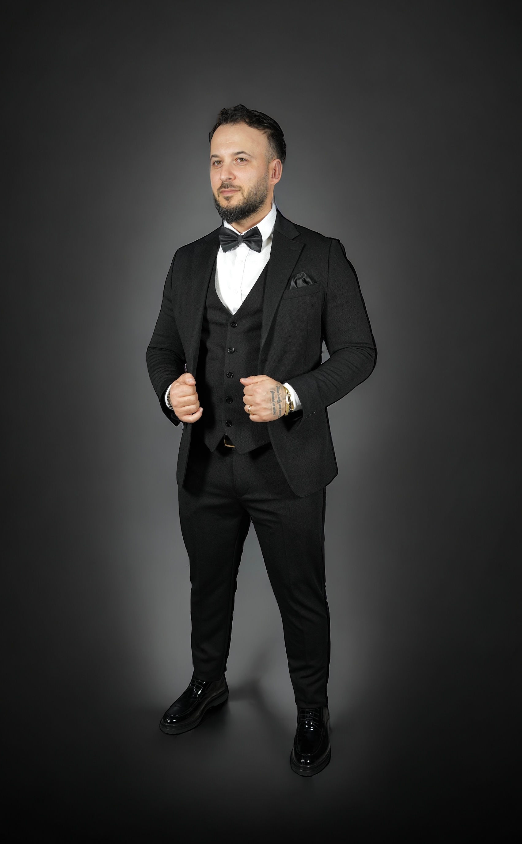 Costum Negru Texturat