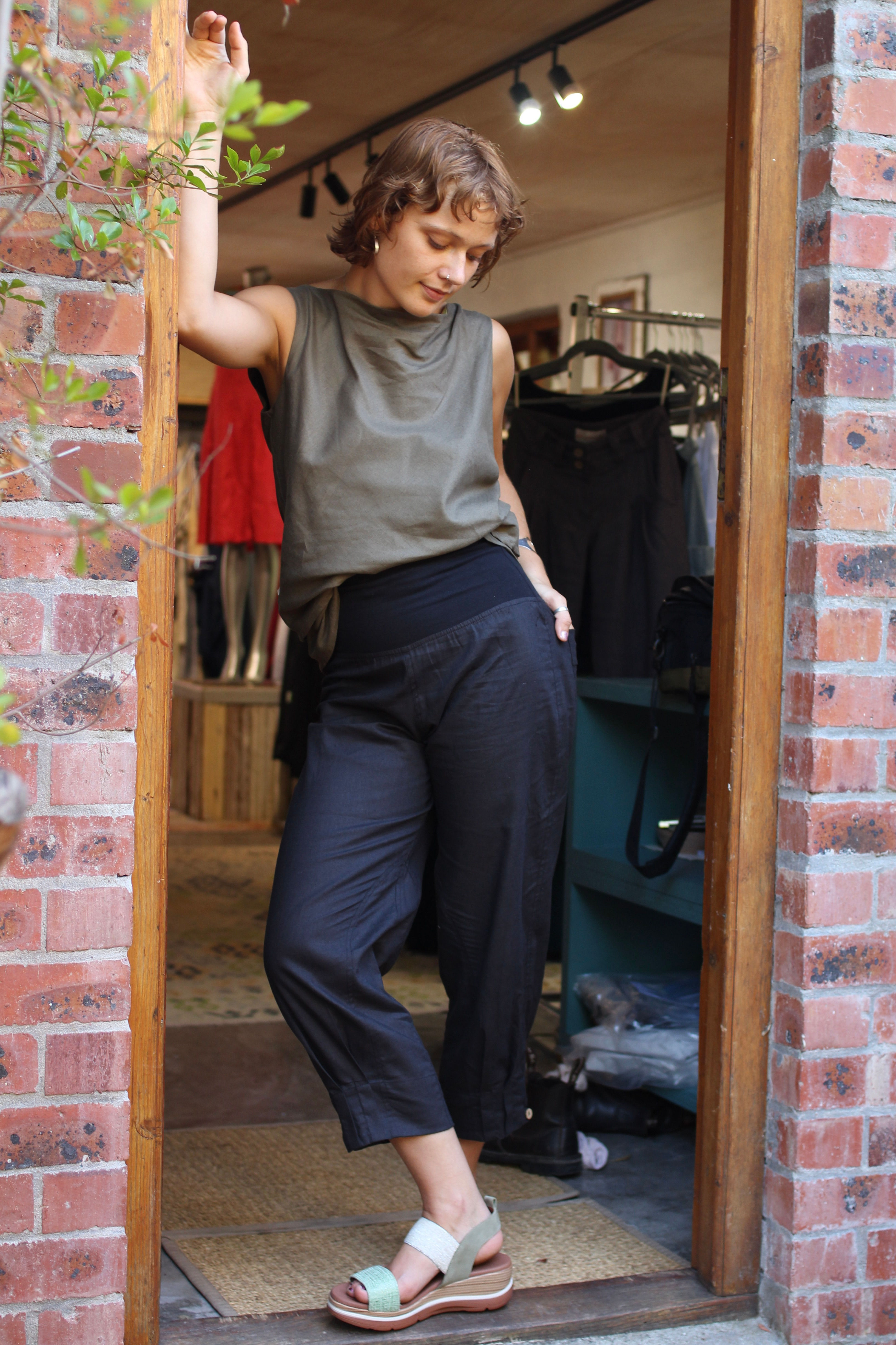 KathyH: 3/4 Ankle Pleat Pants in Hemp/Organic Cotton