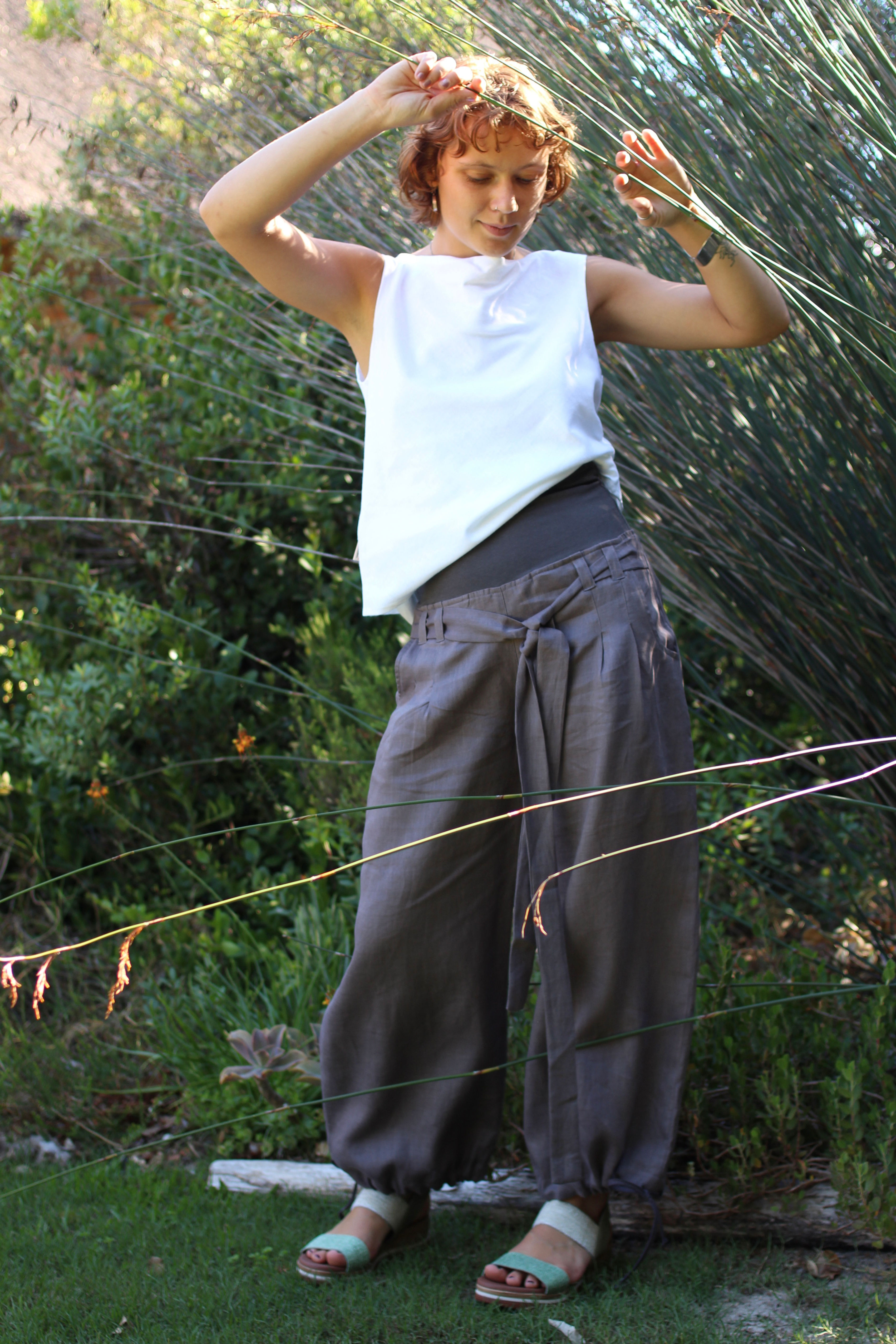 India: Pure Linen pleated wide leg pants with belt