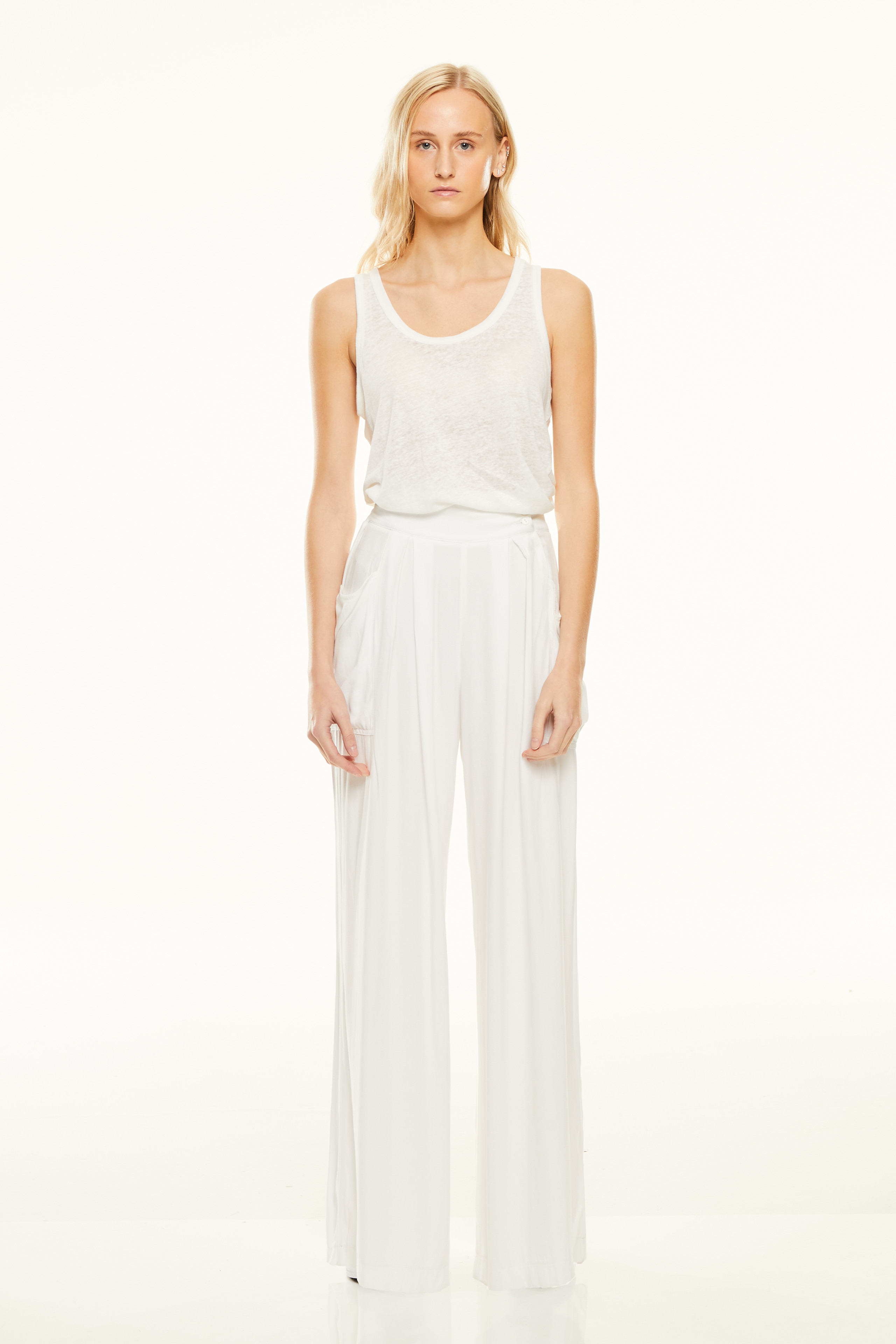 WIDE LEG TROUSER
