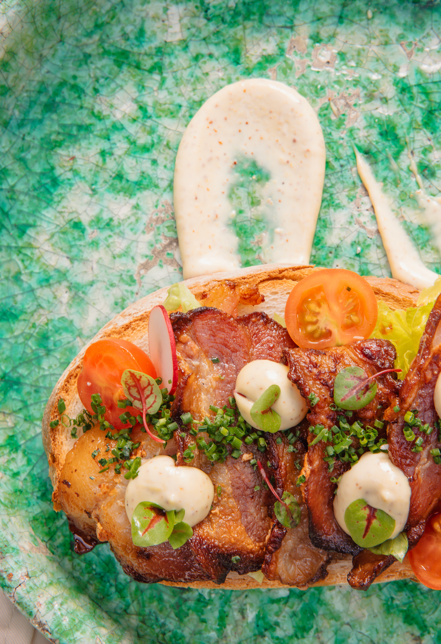 lunch bread with toppings curacao