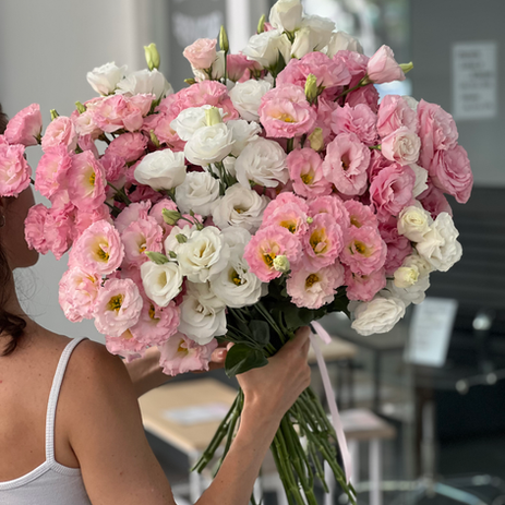 Доставка цветов от "FLOWERS BAIRES" в Буэнос-Айресе предлагает авторские букеты, цветочные композиции и корзины для любого повода.
Мы создаем уникальные цветы с любовью и вниманием к деталям. Наши флористы используют только свежие и качественные цветы, гарантируя красоту и долговечность каждого букета.
Мы также обеспечиваем быструю и надежную доставку по всему Буэнос-Айресу от 3-х часов.
Выберите идеальные цветы для себя или в подарок!
Цветочный магазин в Аргентине, в БА.
#deliverydeflores, #diseñofloral, #floralstudio, #floreria, #floreriabuenosaires, #floreriasdebuenosaires, #floresadomicilio, #floresbuenosaires, #floresencasa, #flowersargentina, #flowersBuenosAires, #ramosbuenosaires, #ramosdeautor, #ramosdeflores, #ramosoriginales, #regalaflores, #suscripciondeflor, #букетнавыписку, #букетыаргентина, #букетыбуэносайрес, #доставкацветовбуэносайрес, #подписканацветы, #ресторанбуэносайрес, #родываргентине, #цветыаргентина, #цветыбуэносайрес