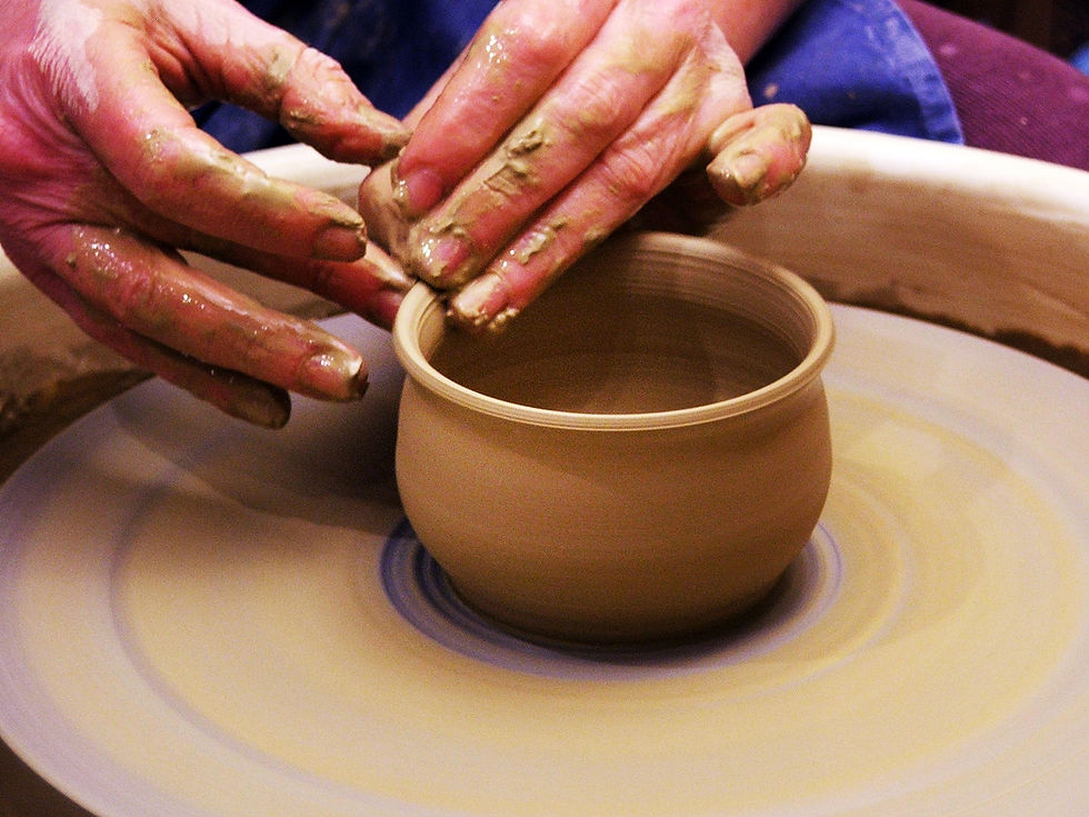 Finom mozdulat a nehéz anyagon