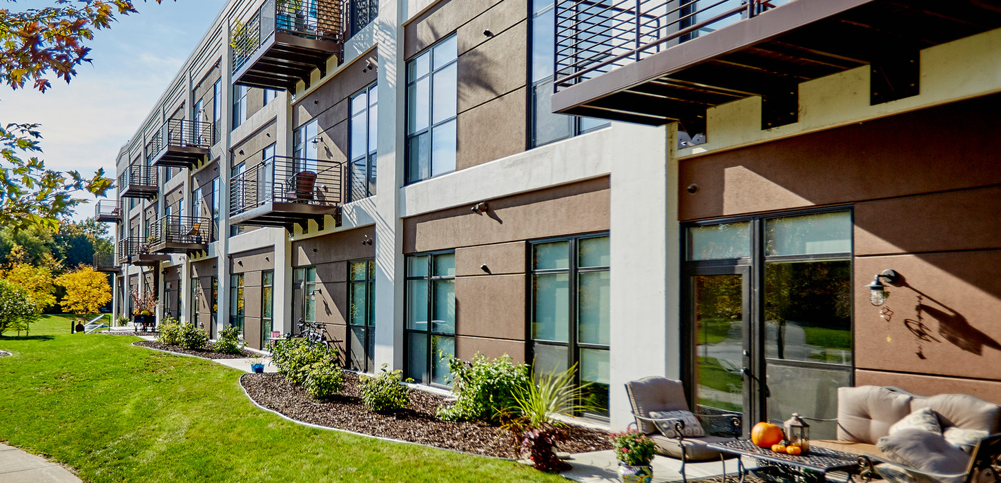 Cast Iron Luxury Living West Bend, WI Luxury Apartments Home