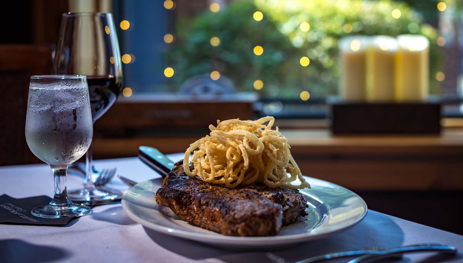 Merrill & Houston's Steak Joint Beloit Steakhouse & Cocktail Lounge