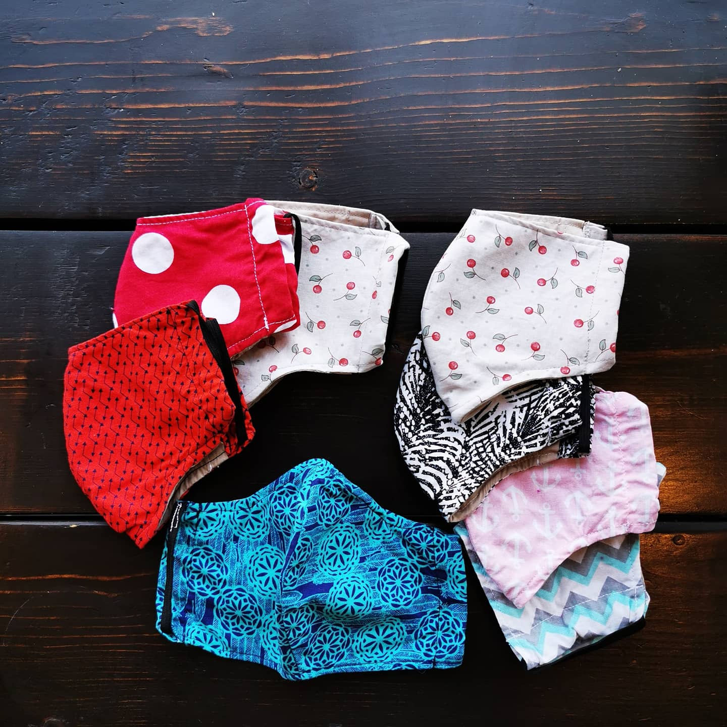 Face Mask with Elastic