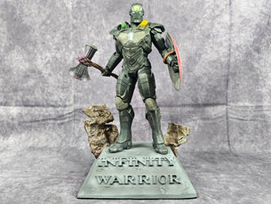 Figurine Iron Man Unique : commande sur mesure pour fan de Marvel