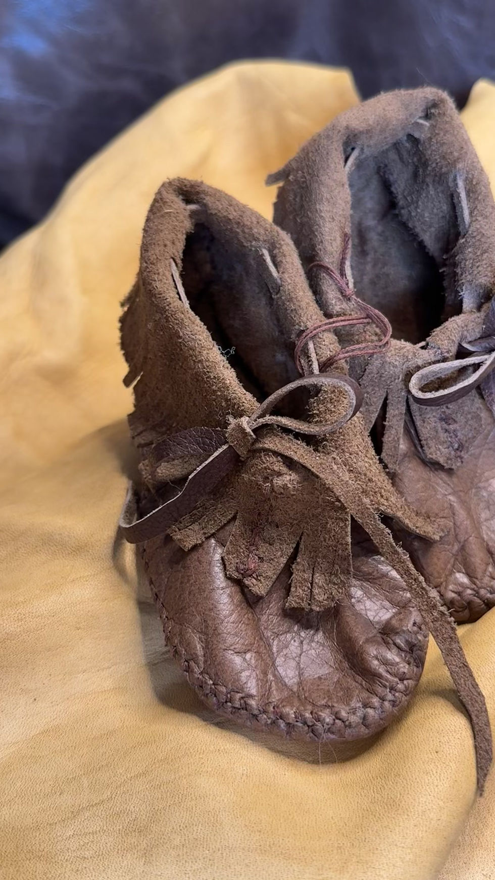 Thumbnail: Youth Moccasin-side bow