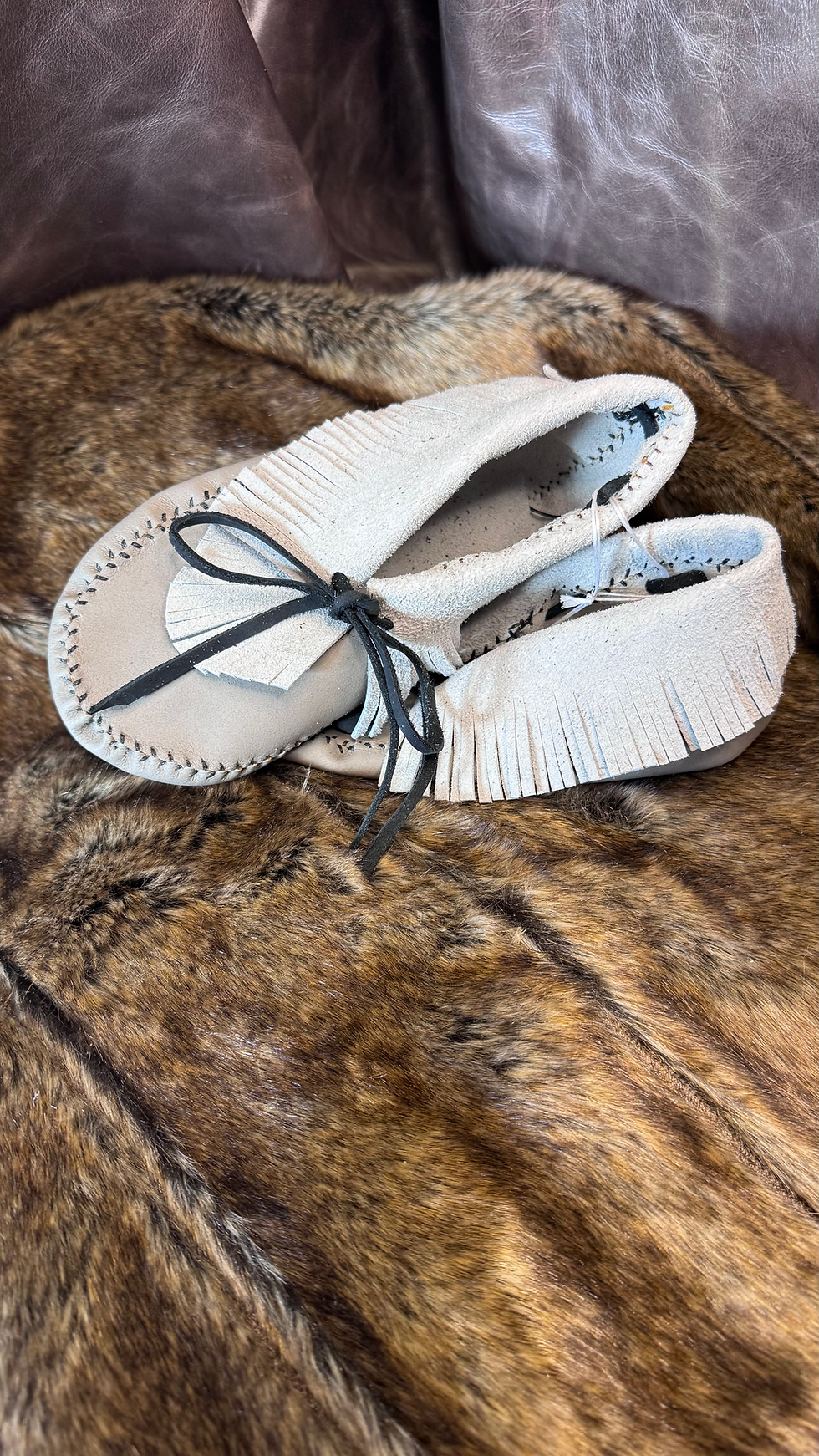 Thumbnail: Youth sized Creamy White Moccasins 