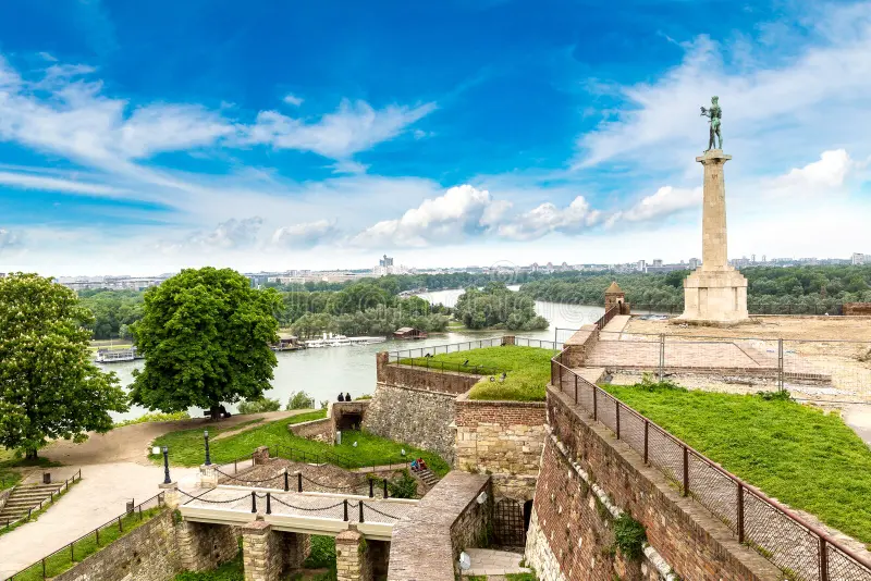 pobednik-monument-belgrade-fortress-kalemegdan-serbia-beautiful-summer-day-190372788.webp