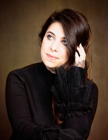 AG headshot 2021- 24.jpeg