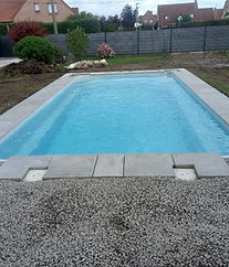 Construction de piscine et intégration de bassin dans le sol