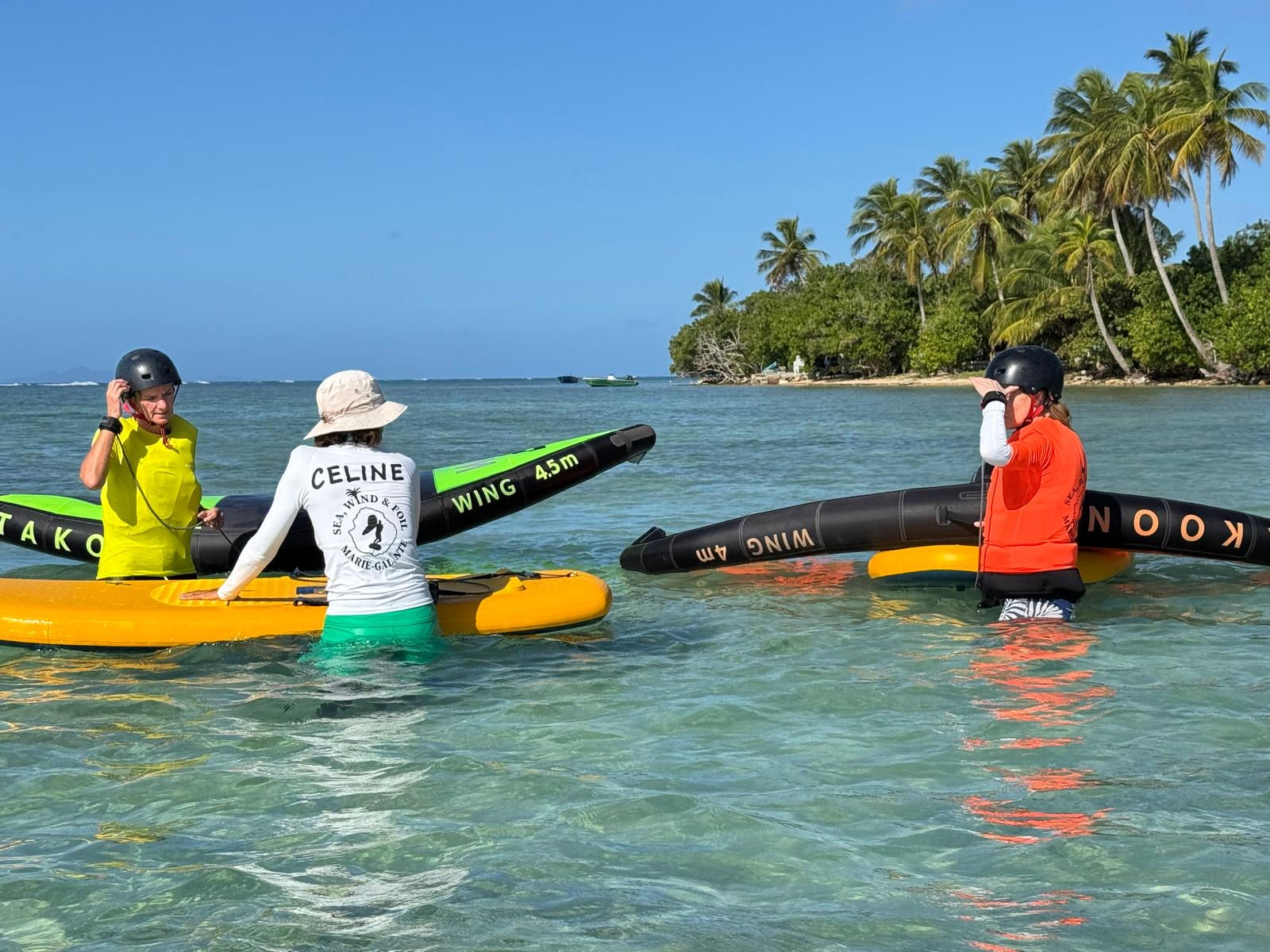 Cours collectif de wing foil en Guadeloupe