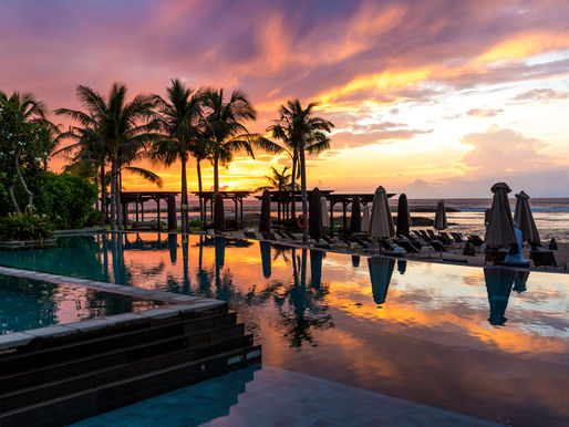 The Best High-End Resorts to Visit in October