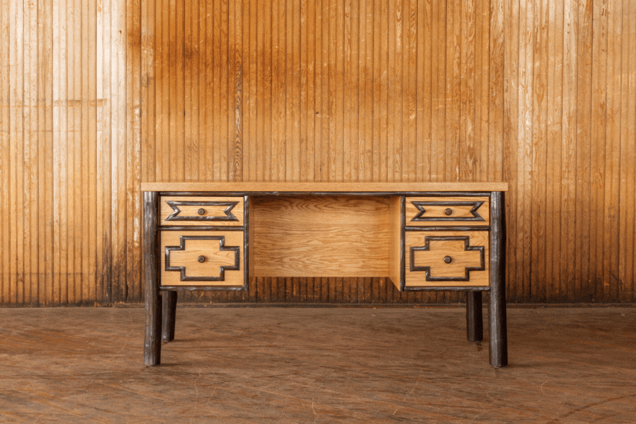 The Ranch Desk