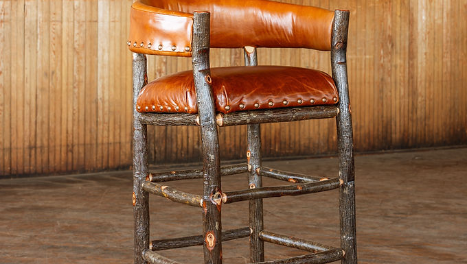 HORSESHOE BARSTOOL