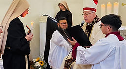 Hermana Lucaena renueva sus votos en signo de fidelidad y entrega al Señor