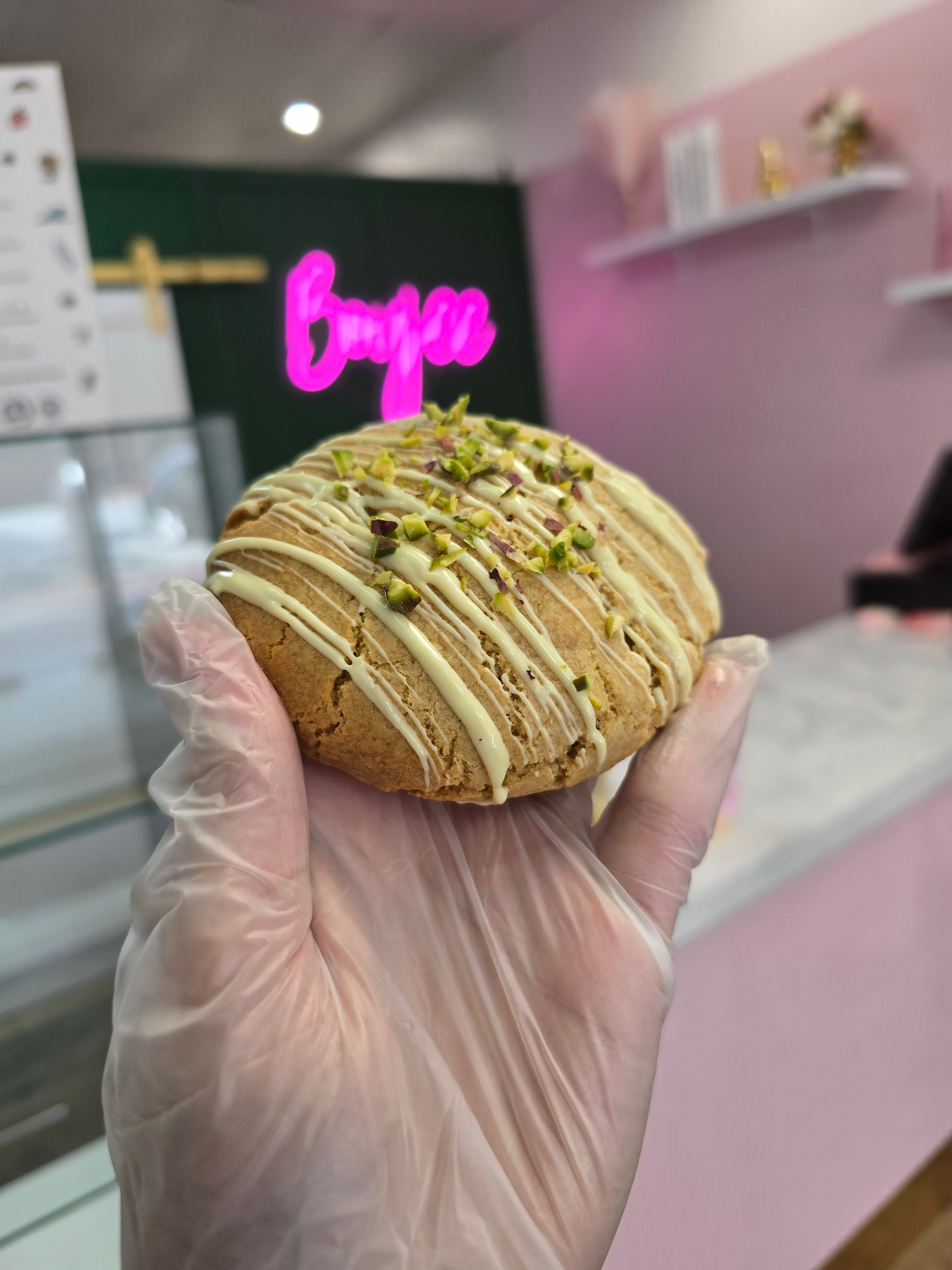 Pistachio white chocolate