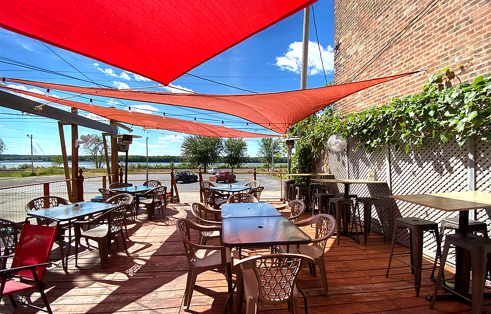 OutdoorDining_Background.png