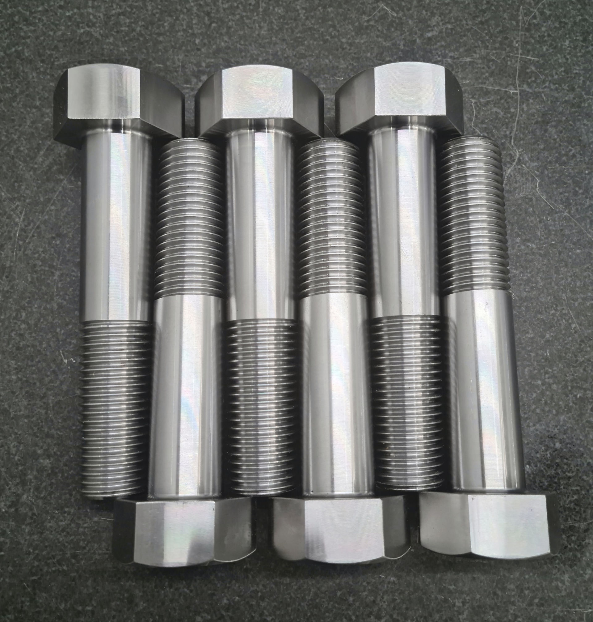 ASTM A320 L7 BOLTS