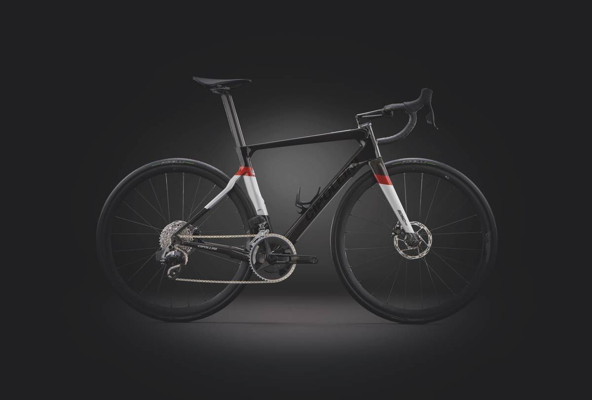 Cipollini Bond Carbon – Shimano 105 Di2 2x12 | Fulcrum Airbeat 400 Carbon