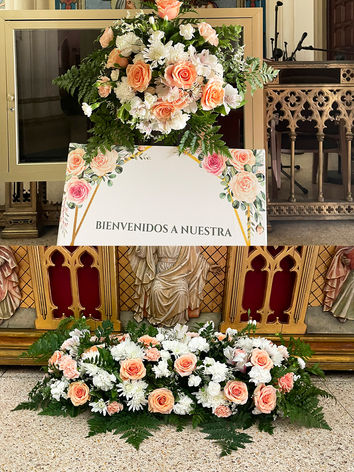 Flores para misa de investidura de blanco en la Ciudad de Panamá.