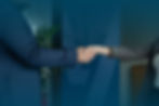 YUVEST-SHOOTING-B-HINTERGRUND-HAENDE-ohe-logo.jpg