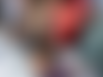 🎨 November Artist Spotlight: CHRIS BROWN Beezy Energy. Bold Color. Pure Creativity.