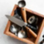 Do you store all your knives together in the same container? That’s the first mistake!