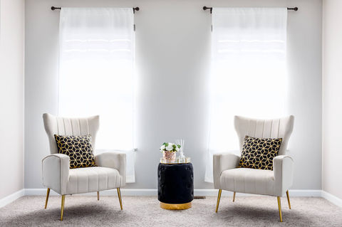 Chic Interiors and Staging | Nuha Hassan Interior Designer | Home Staging Project | Modern + Contemporary Living Room