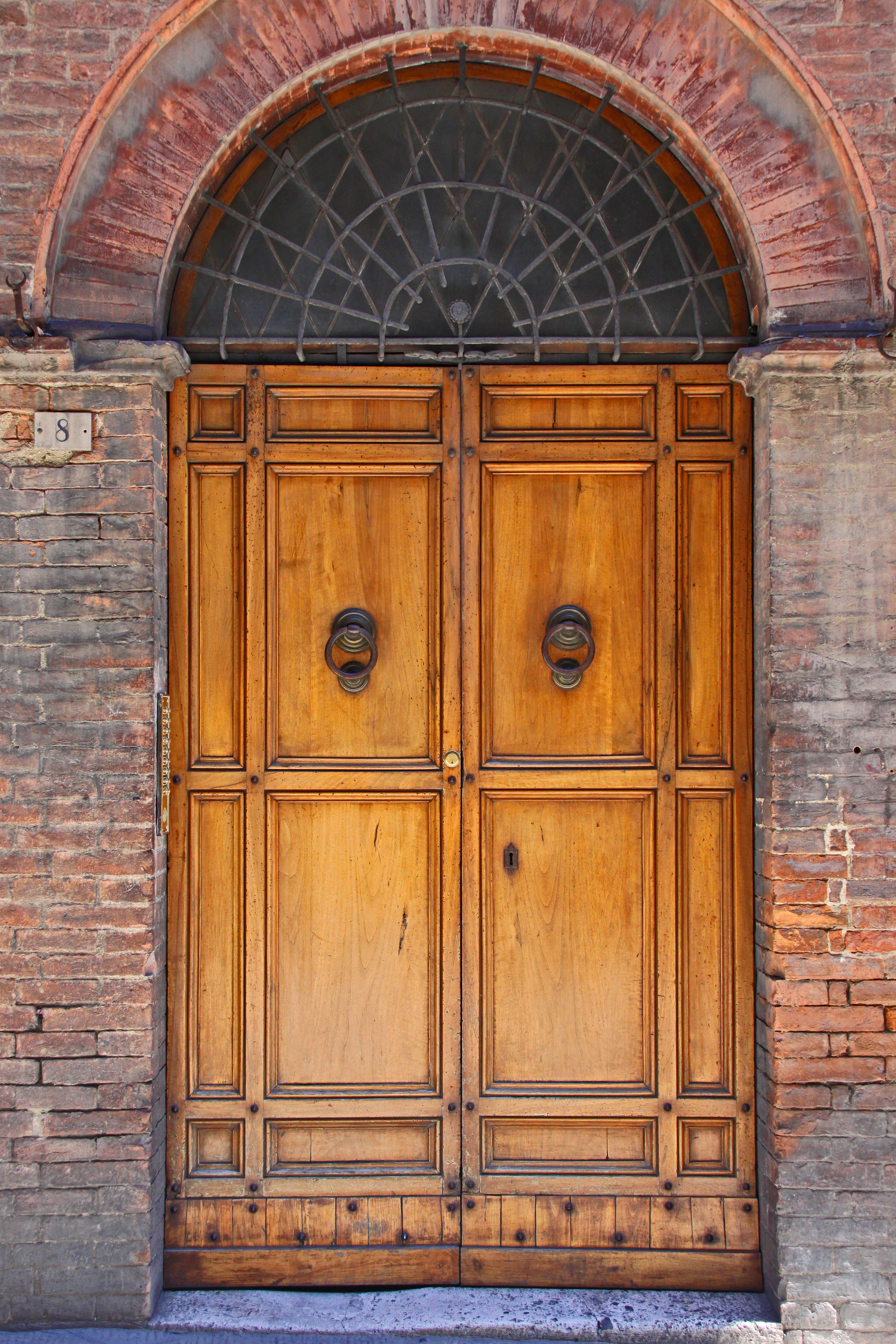 Door 07