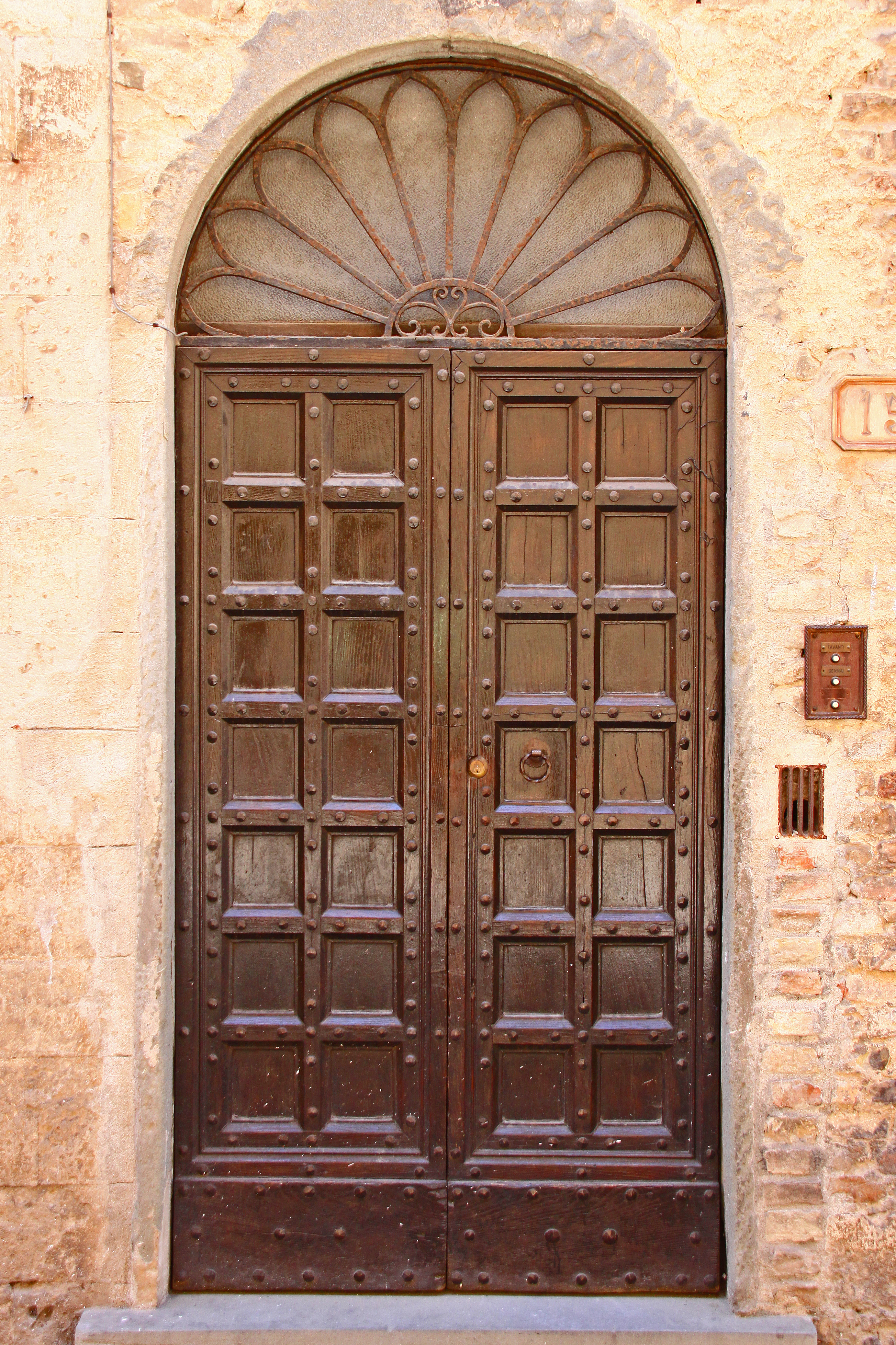 Door 40