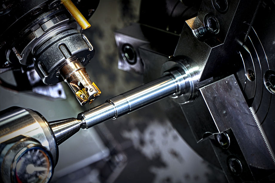 Welle in Dreibackenfutter gespannt - bereit für die Zerspanung_edited_edited_edited.jpg