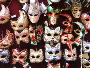The Magic of an Italian Masquerade Party: Where Mystery Meets Elegance