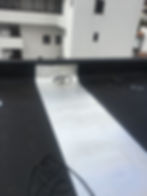 Construcción e impermeabilización cubierta cancha de squash conjunto Gratamira