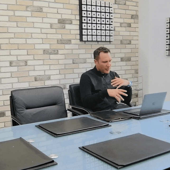 Gif 1 (644 × 644 px) (2).gif