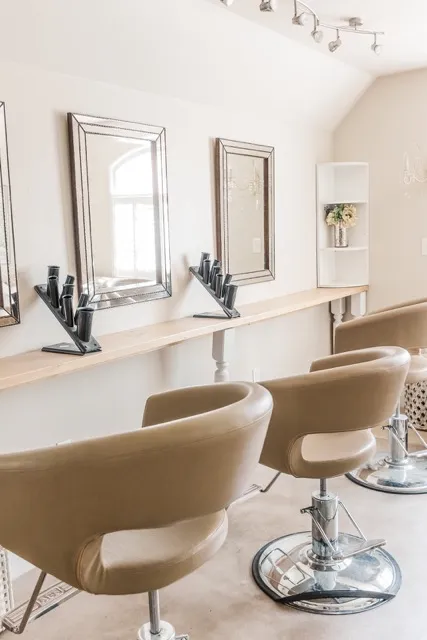 	14.	Another angle of the bridal suite’s beauty station, designed for hair and makeup preparations.