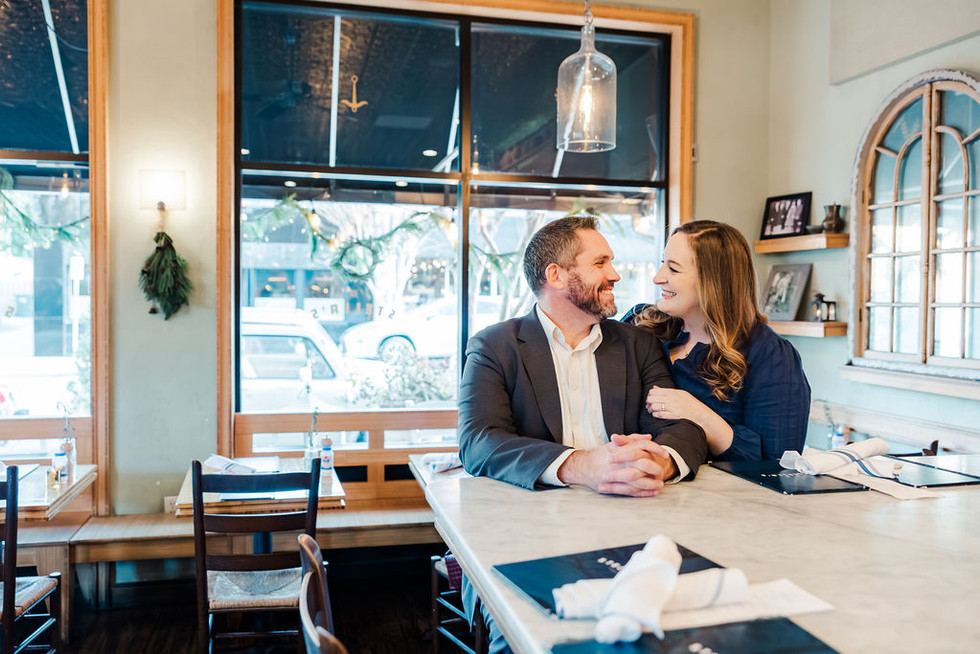 	12.	Engaged couple standing outside Stella’s Restaurant in Richmond, VA