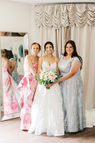34. Bride and bridesmaids portraits in champagne dresses at Virginia wedding