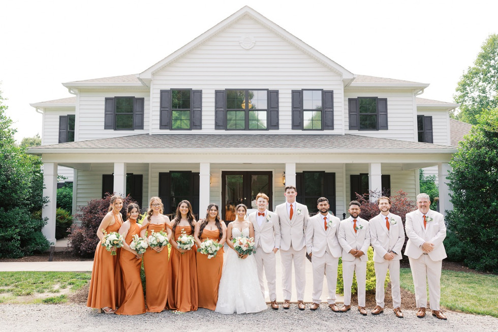 13. Wedding party portrait in front of Antebellum of New Kent near Richmond Virginia