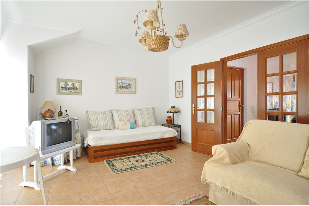 Apartamento - T1 - Venda - Atouguia