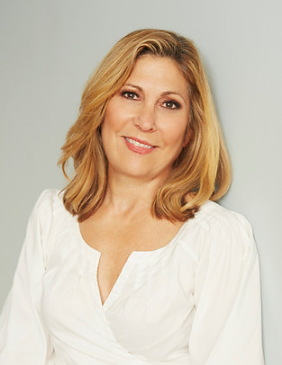LESLEY_SEYMOUR by Maria Karas headshot.j
