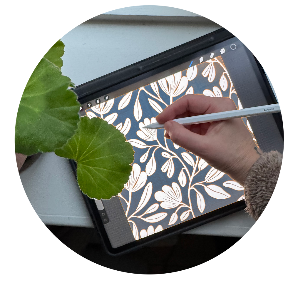 Hand som ritar på ipad