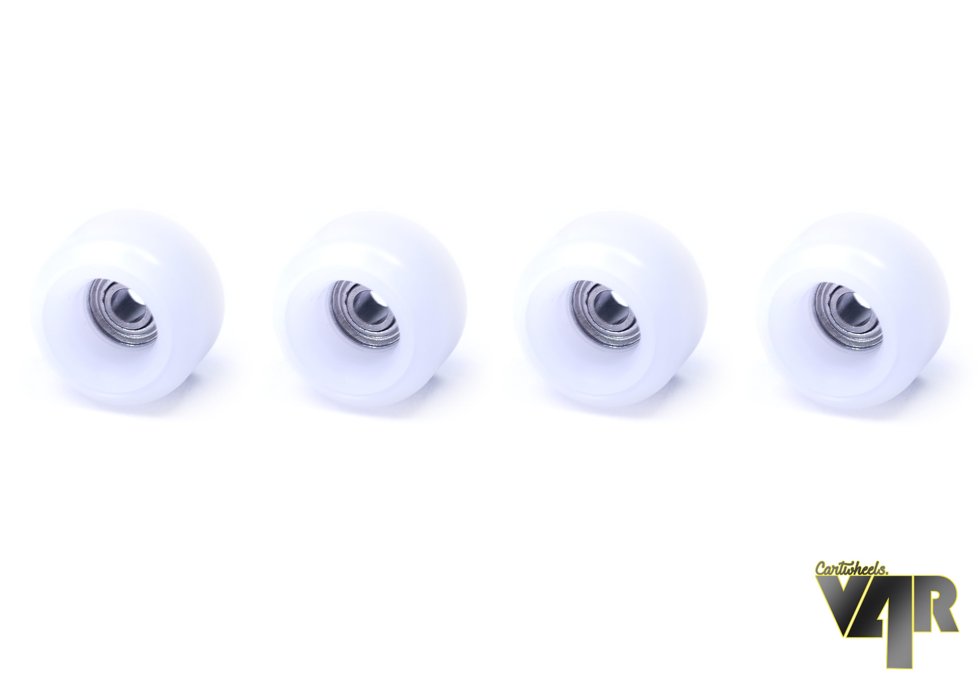 V4R CLASSIC WHITE WHEEL WITH WHITE CORE (7.5M)