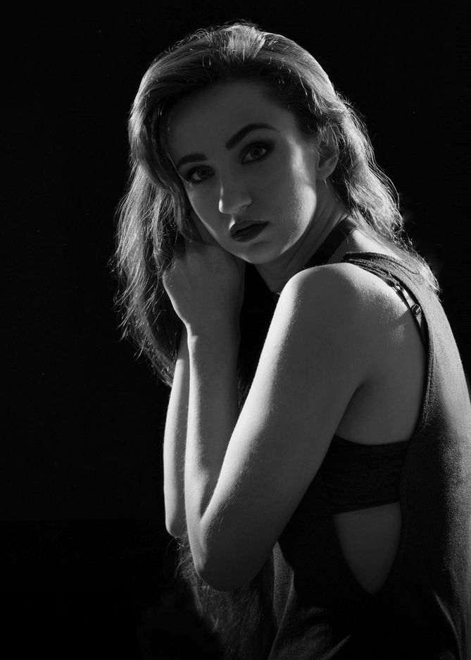 sesja kobieca, sesja portretowa, sesja w studio, fotograf kobiecy