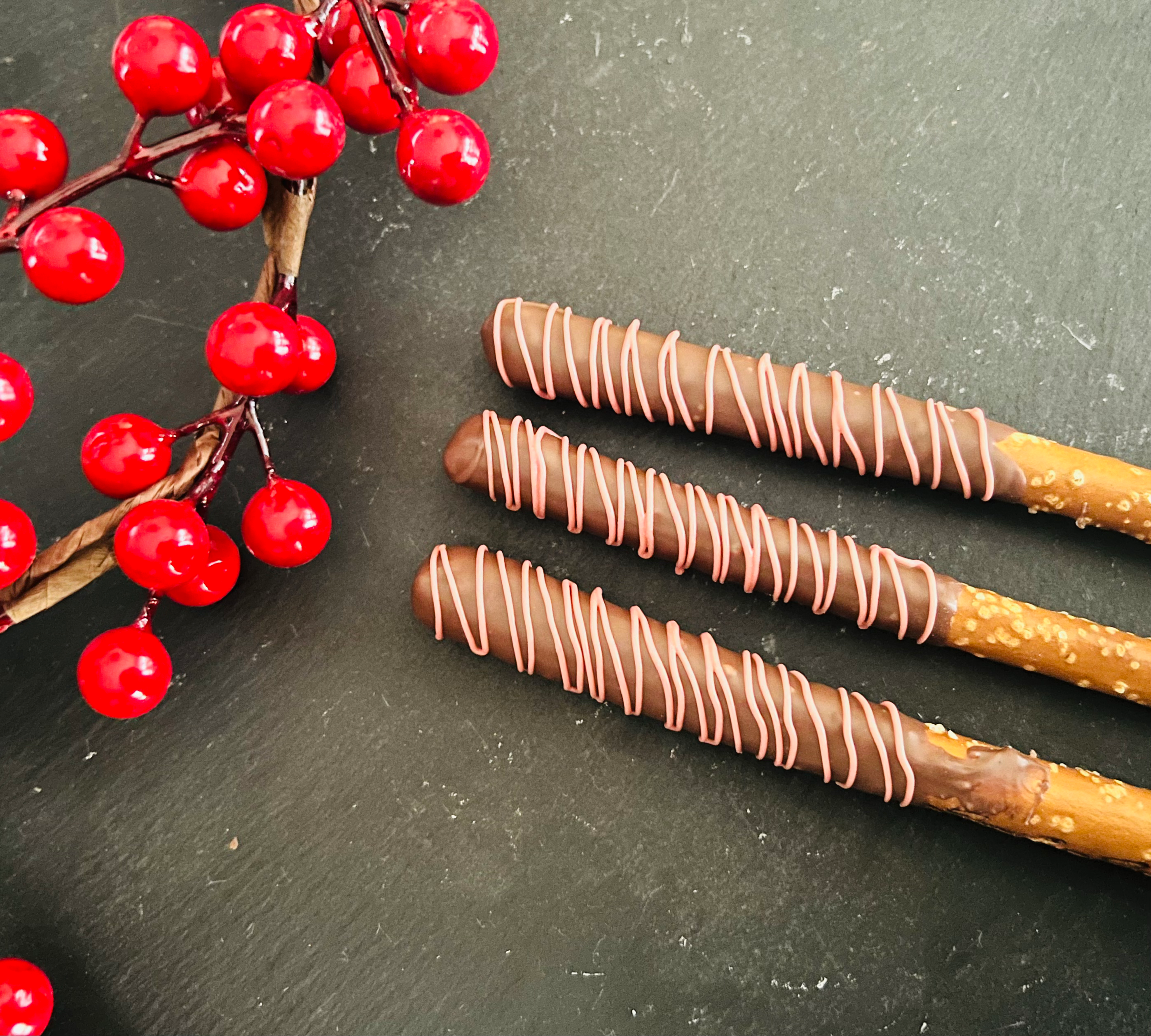 Christmas chocolate dipped pretzels 