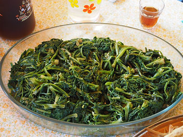 Wild vegetables foraging